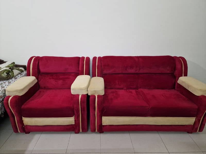 good condition sofa 10/8 0