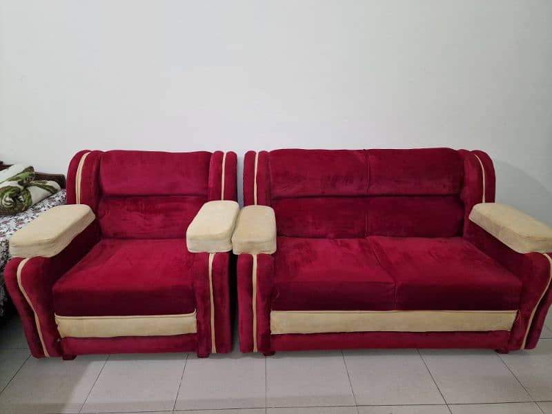 good condition sofa 10/8 1