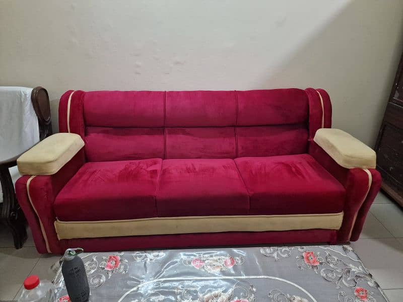 good condition sofa 10/8 2