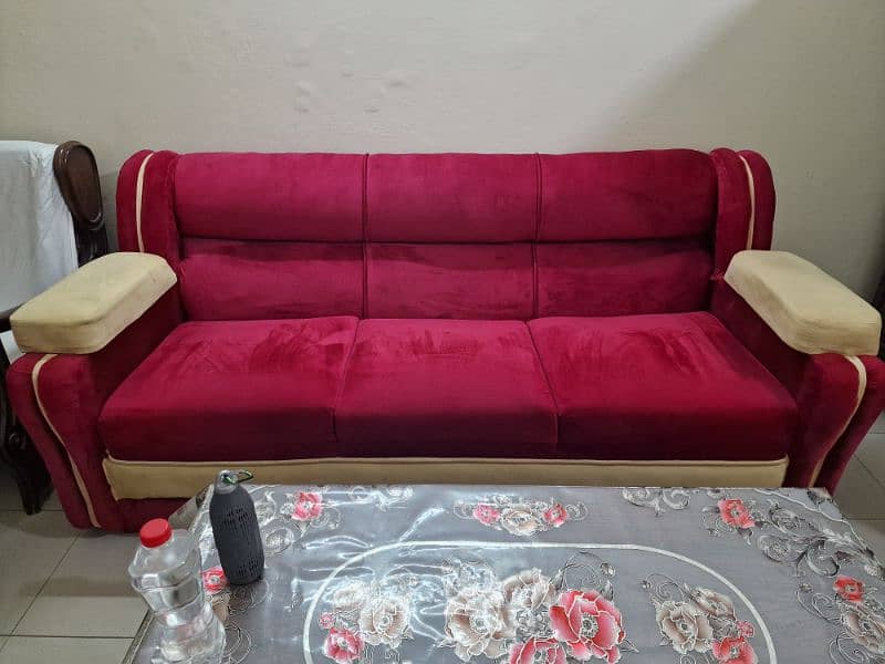 good condition sofa 10/8 3