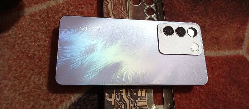 Vivo v 27 e 1