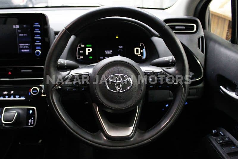 Toyota Aqua G Model 2022 - Fresh Import 4 Garde 8