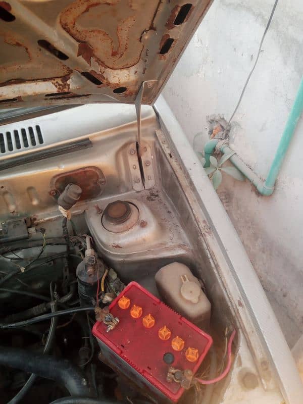 Suzuki Mehran VXR 2003 in jenuine condition. inner seal to seal. o 12