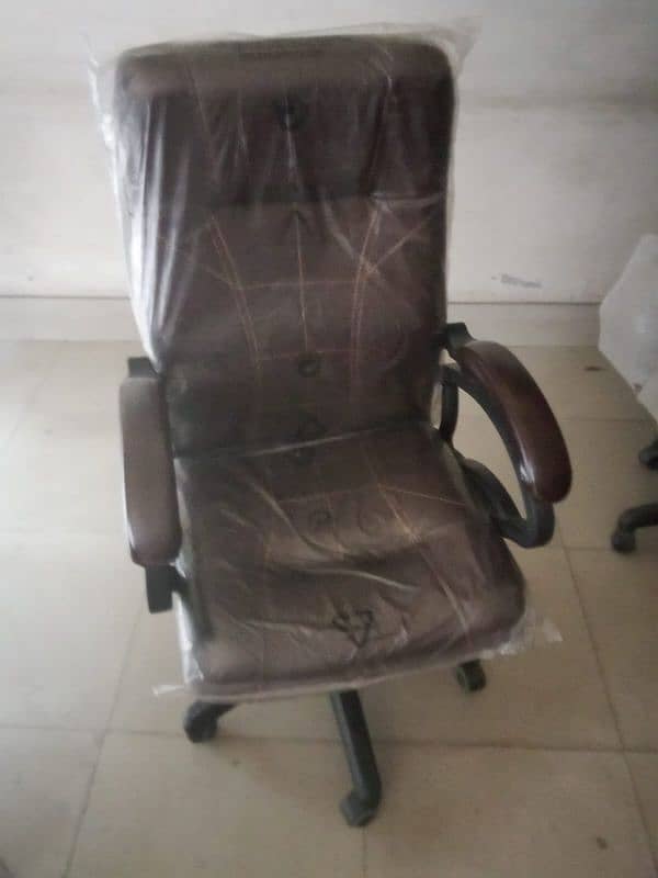 Office Executive chair, / office Boss revolving chair / Manager chair 4