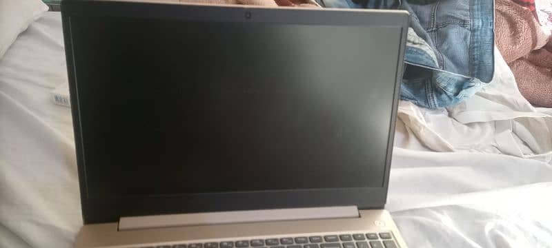 Lenovo IdeaPad 3 2