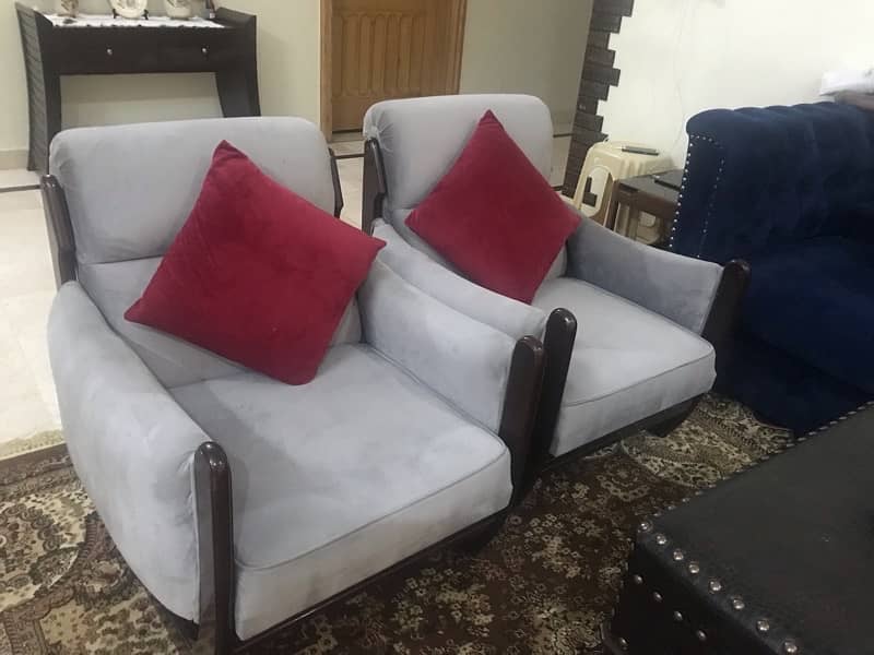 L shape sofa with different items . in very good condition like new. 6