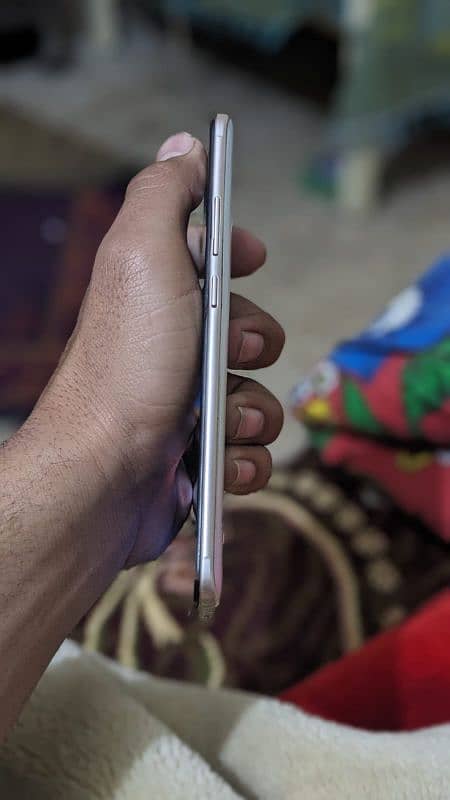 vivo S1 pro orignal phone with complete box and charger 1