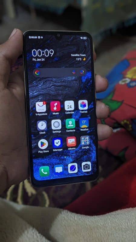 vivo S1 pro orignal phone with complete box and charger 3