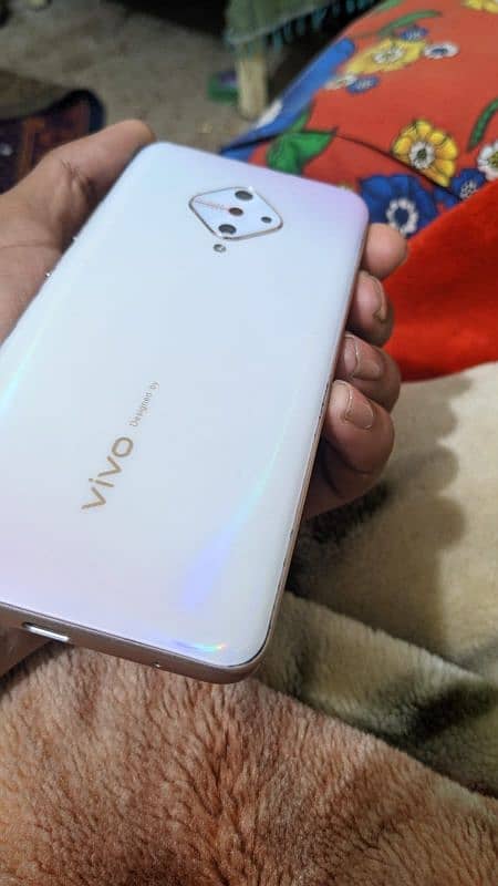 vivo S1 pro orignal phone with complete box and charger 8