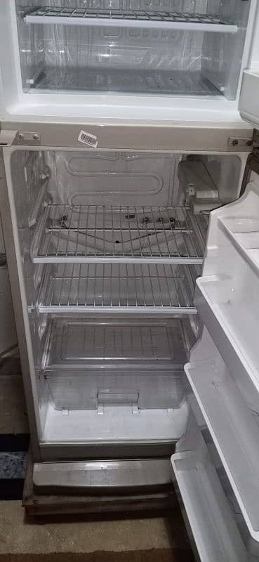 Dawlance Fridge Midiam Size 5