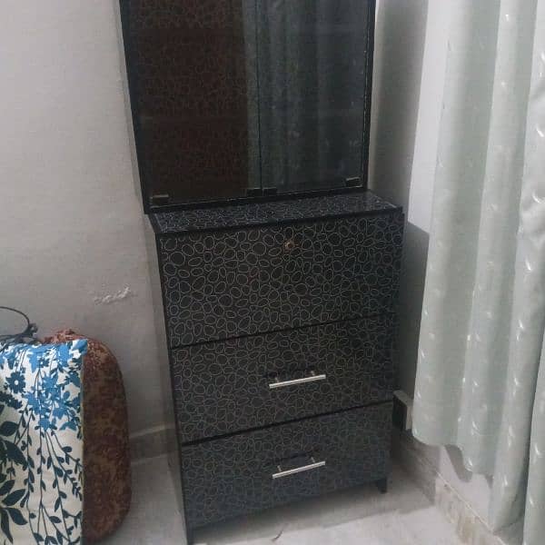 black drawers and glass box for parlour used 1