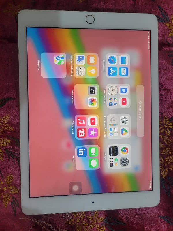 Apple IPAD PRO 9.7 2017 INCHES 32GB 5