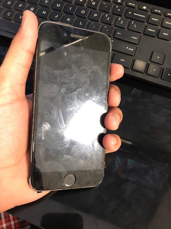 selling iPhone 6x 2