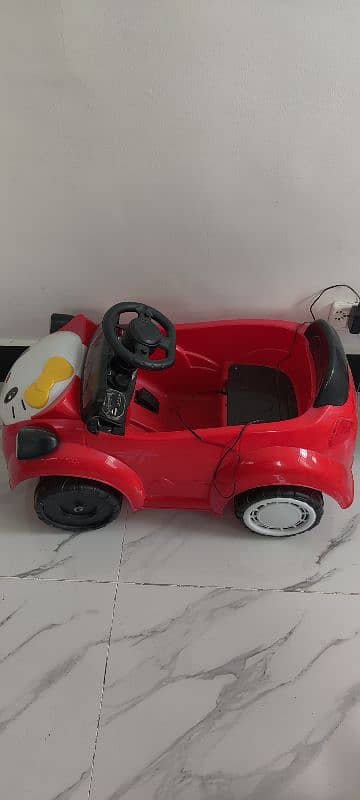 kids car in excellent condition 1