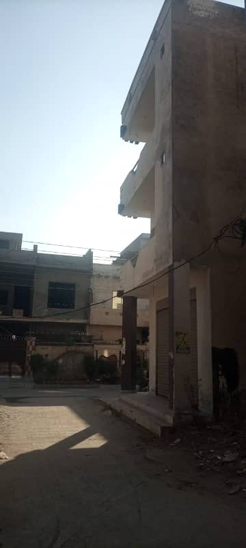 1.5 Marla Commercial Building Near To Main Road 0