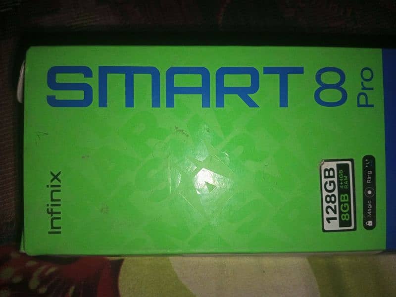 infinix smart 8 pro= 8=128= argent sel all okay no open no repair 8