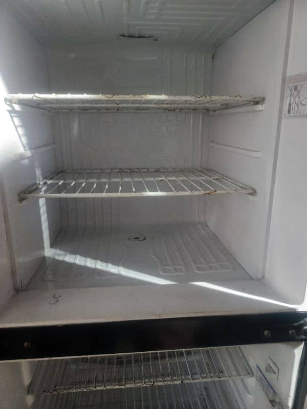 ORIENT Refrigerator Good condition and good working 3