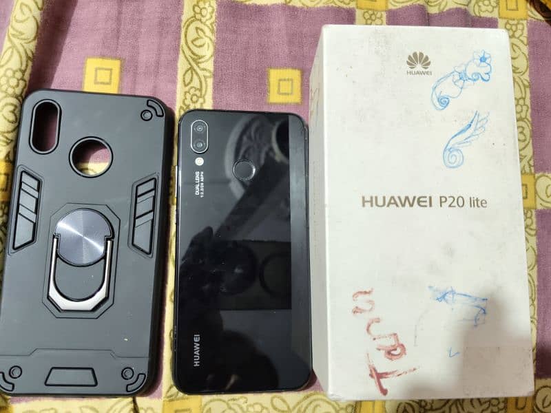 Huawei P20 lite 4gb 64gb, PTA approved with original box. 0