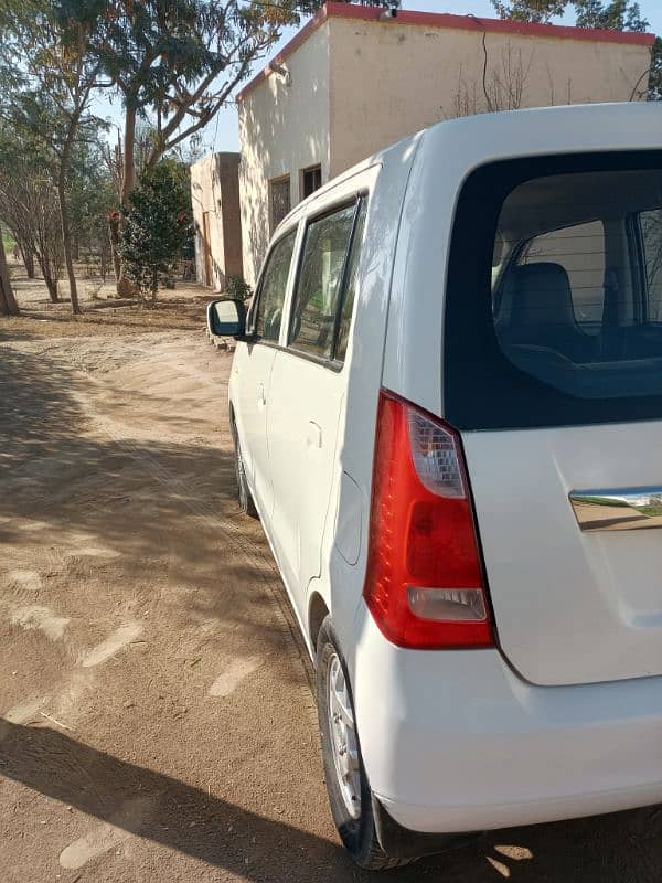 Suzuki Wagon R 2018 5