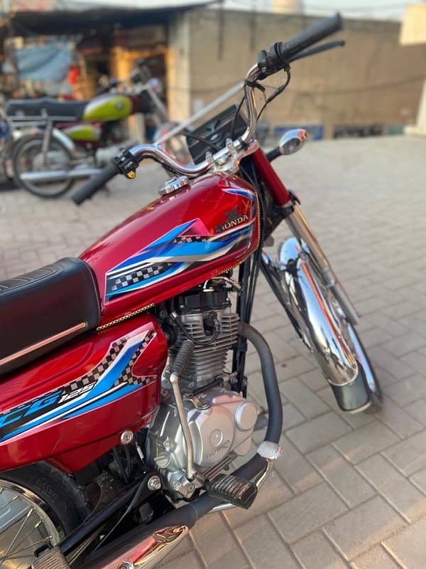 Honda 125 Red Color 2021 Model 10