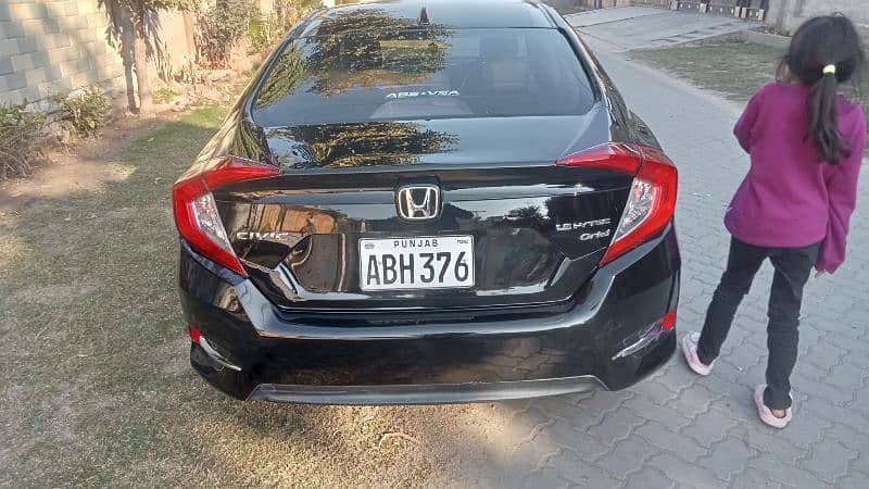 Honda Civic Oriel 2020 11