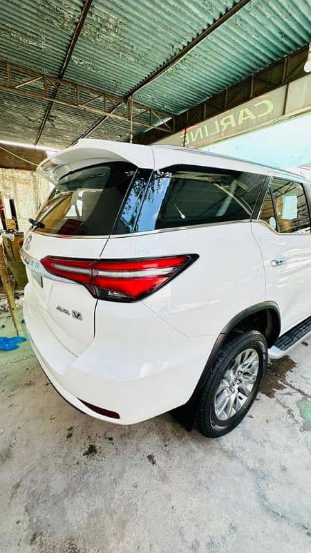 Toyota Fortuner V 2021 2