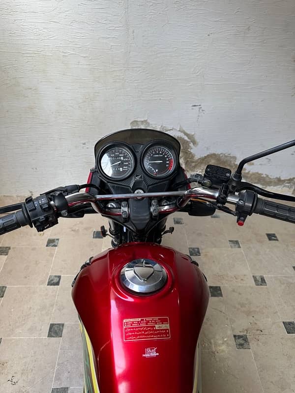 Honda CB 125f 2022 7