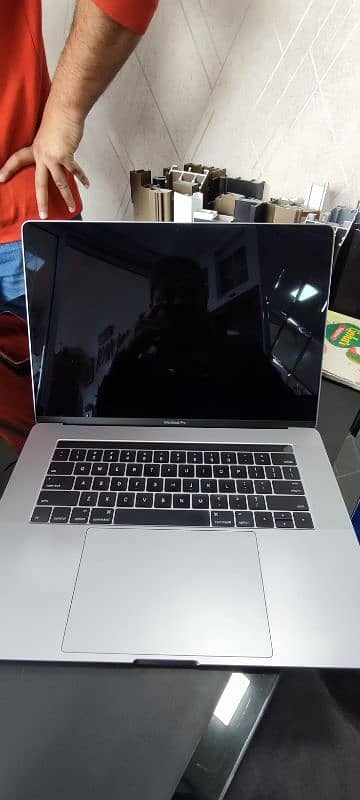 MacBook pro for sale 4