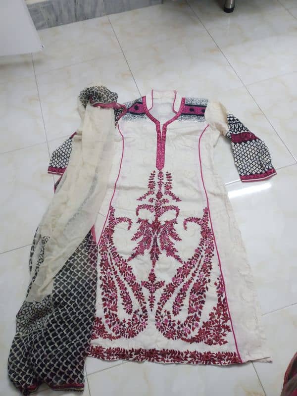 sana safinaz kurti 1