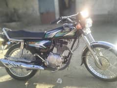 Honda 125 available in lush condition