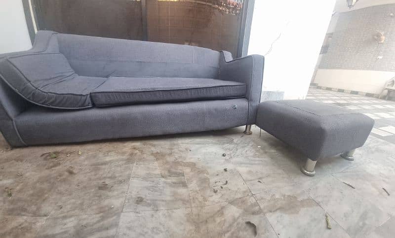 3 seatee sofa with 1 stool of same type 2