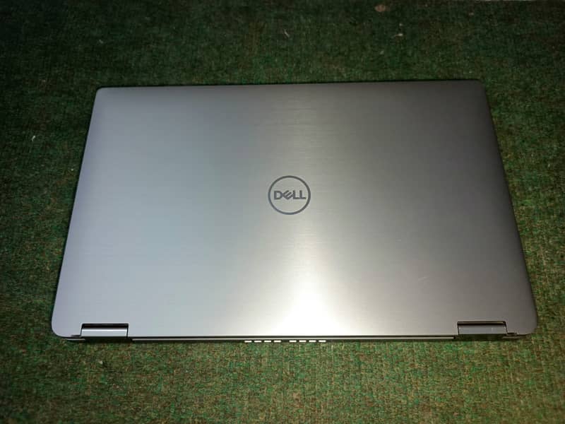 Dell Latitude 7400 2-in-1 (i5 8th Generation) 1