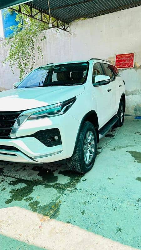 Fortuner V 2.7 Petrol 3