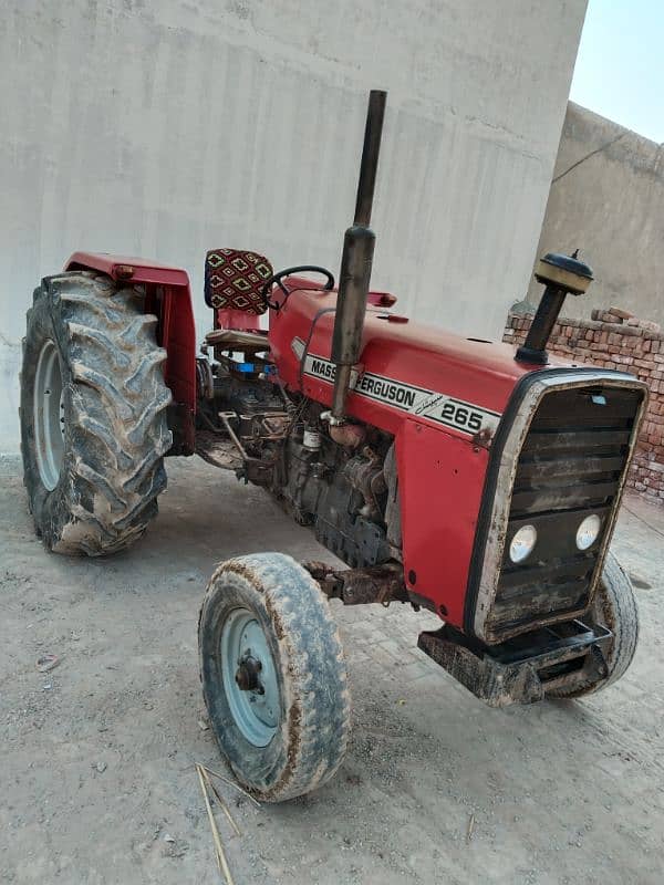 MF 265 Tractor special model 1986 - Brand New | 03126549656 0