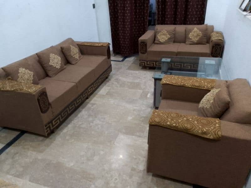 Sofa 6 seater for sell 0