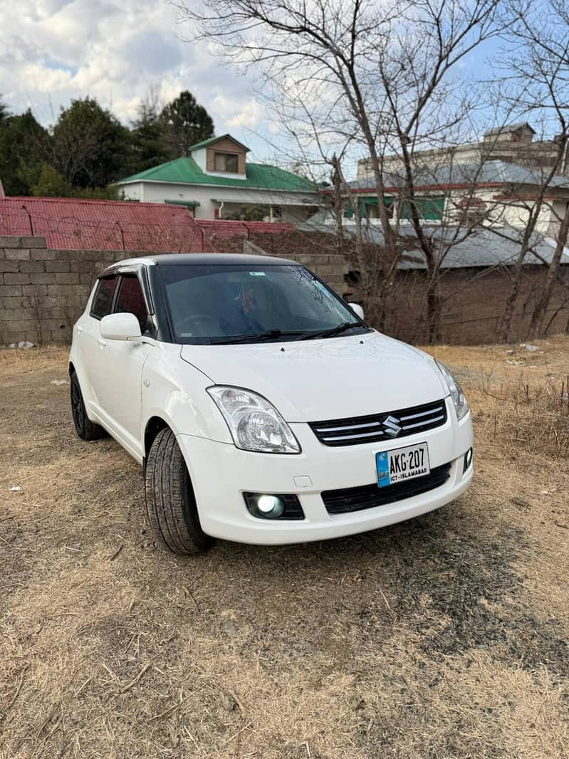 Suzuki Swift DLX Automatic 1.3 Navigation 2018 0