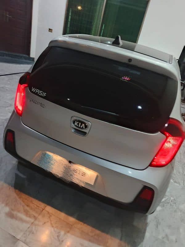 KIA Picanto 2021 1