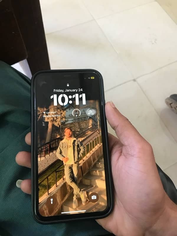 iPhone 11 for sale good condition 0