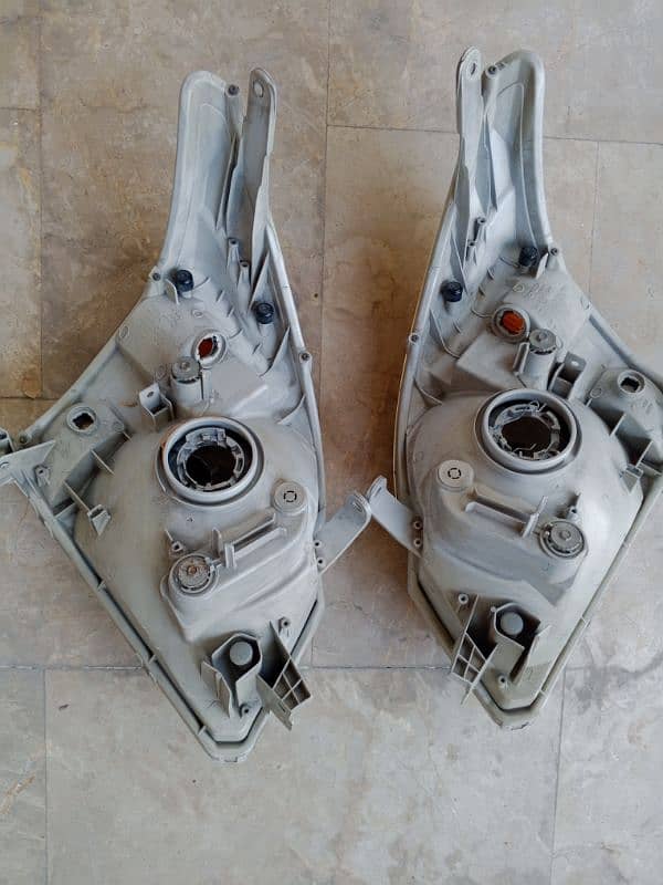 Toyota Prado Head lights 2005 6