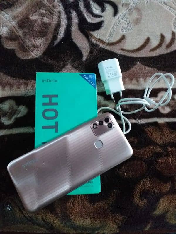 Infinix hot 11 play 4 64 4