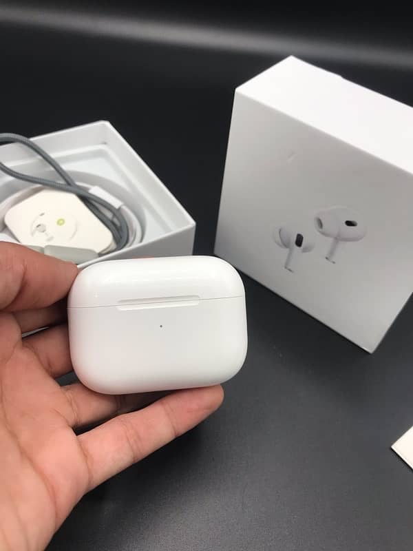 airpods pro 2 slighlty used almost new (copy) 1