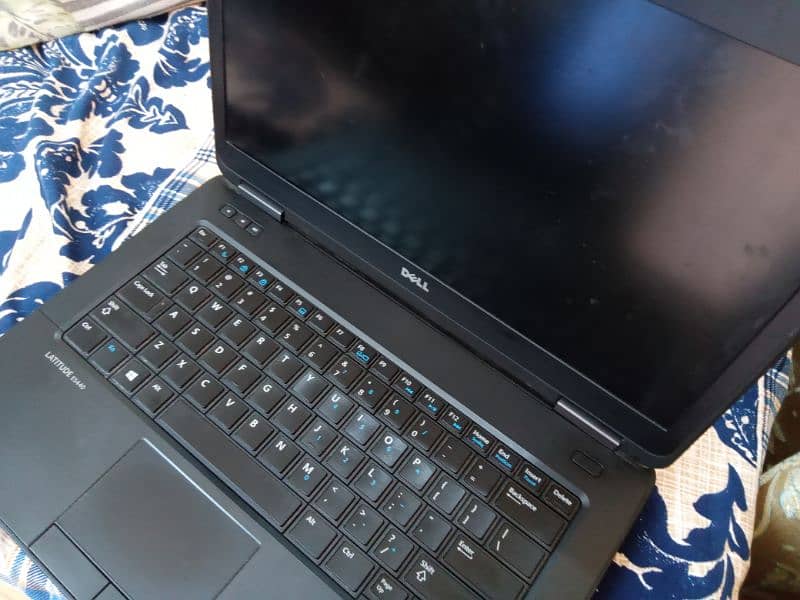 Dell Latitude E5440 0