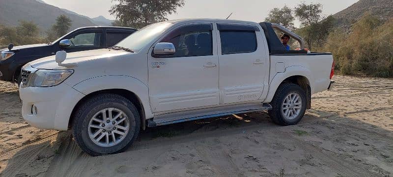 Toyota Hilux 2015 3