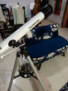 Telescope with mobile holder