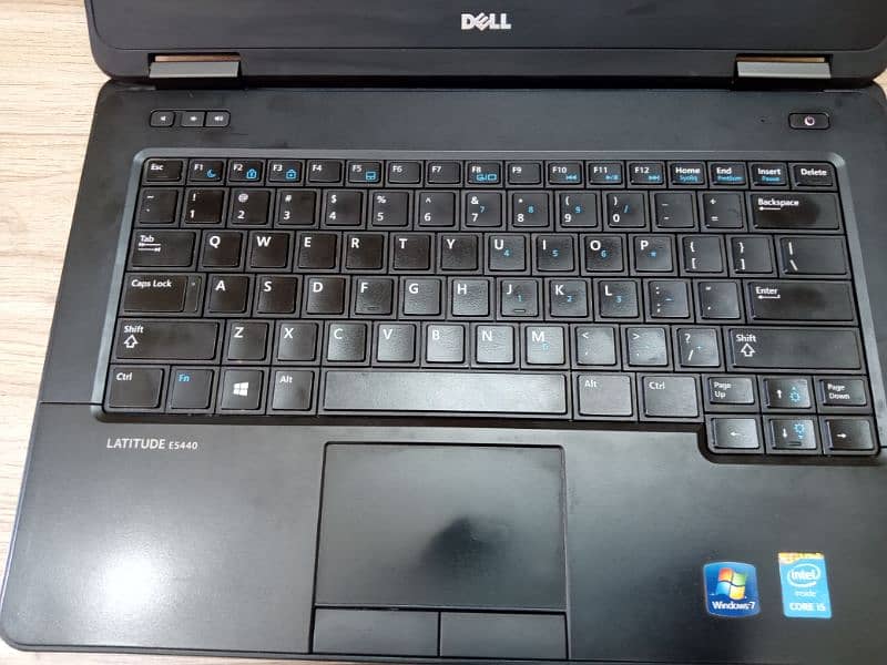 Dell Laptop 3