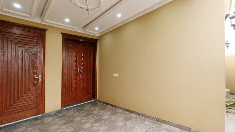 Corner House For sale In Lahore 4