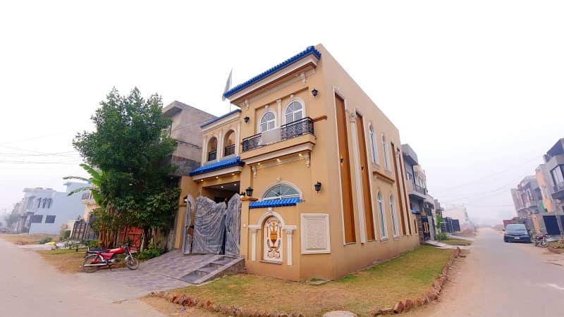 Corner House For sale In Lahore 30