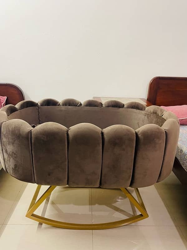 Baby crib (jhoola) for sale . 0