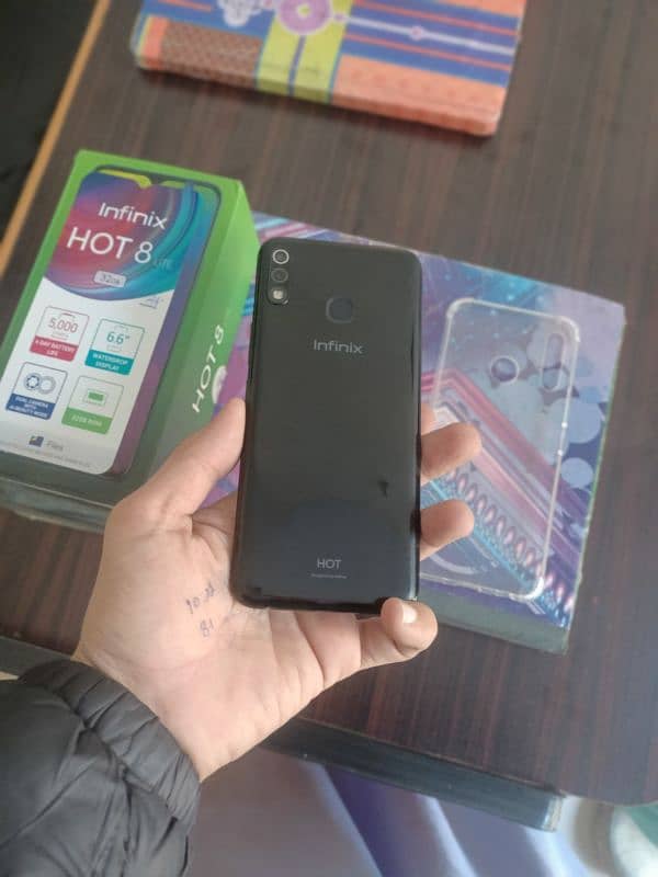 Infinix hot 8 lite 1