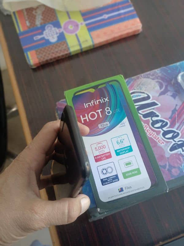 Infinix hot 8 lite 5